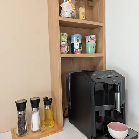 Apartment Spacious Modern 3br, Terrace, Aurora & Midnight Sun, Pets Allowed, Free Parking, Close To Slopes, Snow Dome, Bus Stop Tromso