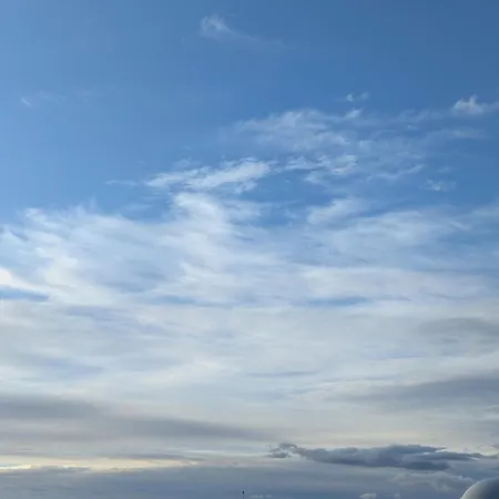 Spacious Modern 3br, Terrace, Aurora & Midnight Sun, Pets Allowed, Free Parking, Close To Slopes, Snow Dome, Bus Stop Apartment *